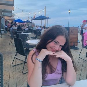 Meet your Posher, Anya